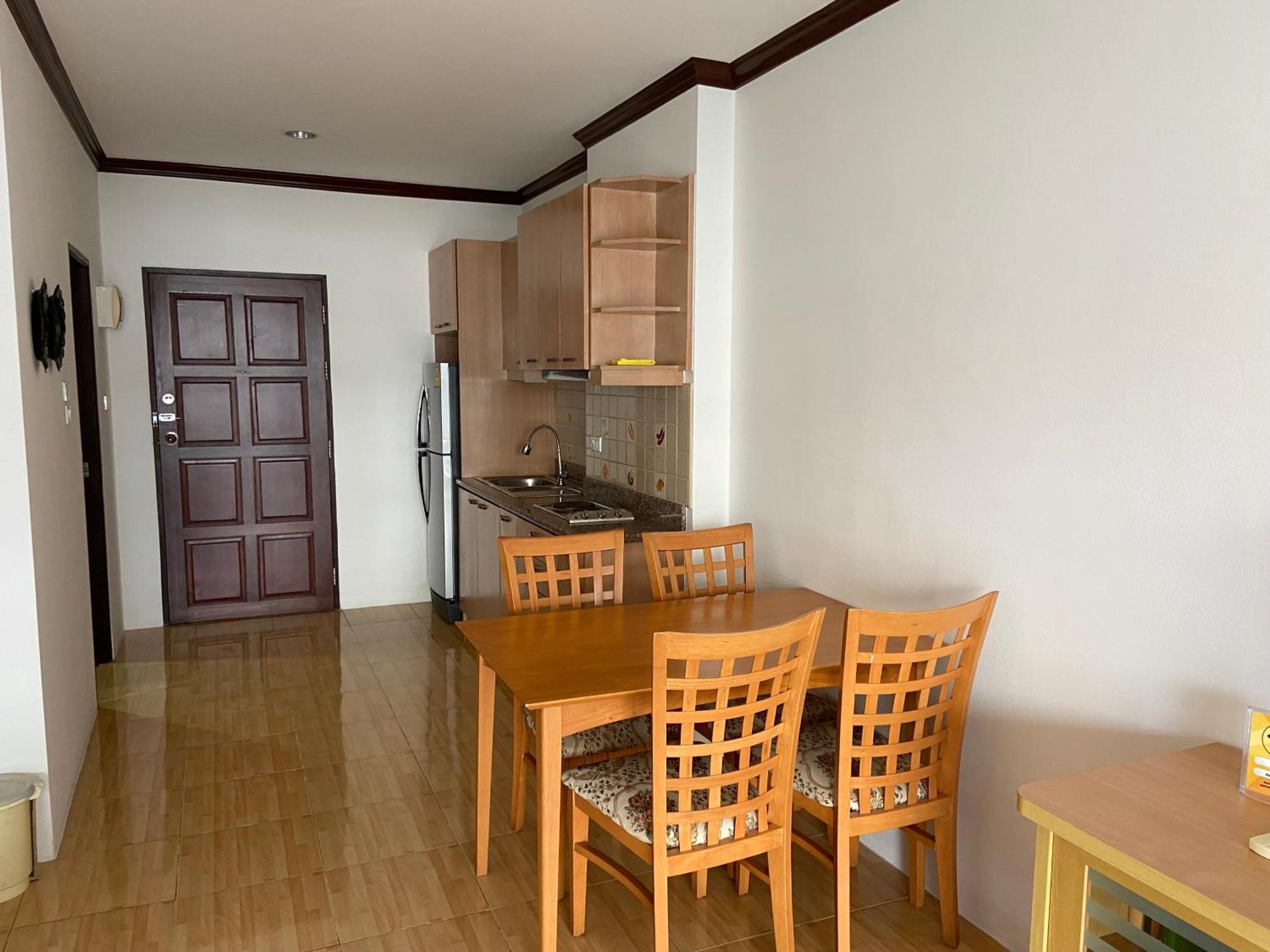 View Talay 5 At Nong Apartment Pattaya Ngoại thất bức ảnh