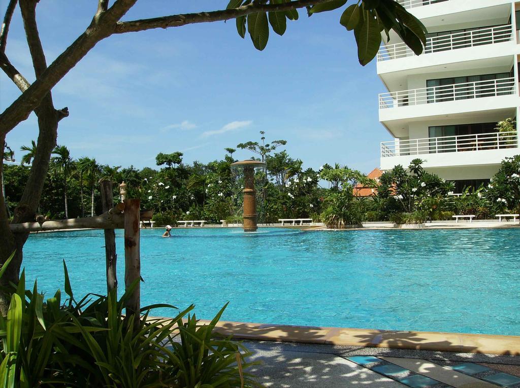 View Talay 5 At Nong Apartment Pattaya Ngoại thất bức ảnh